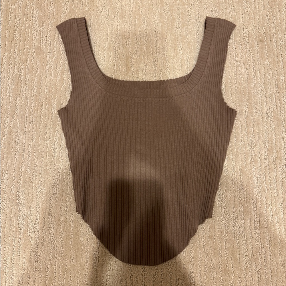 Brown tank